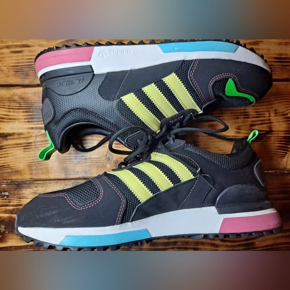 ADIDAS ZX 700 Running Shoes Mens 9.5 GX3437 - Picture 1 of 16